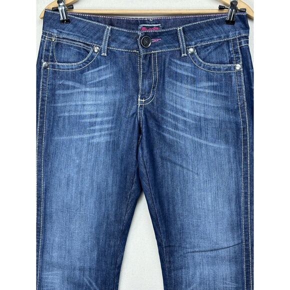 Wrangler Jeans Women’s 9/10x30 Blue Denim Bootcut Premium Patch Low Rise Cotton - Picture 2 of 15